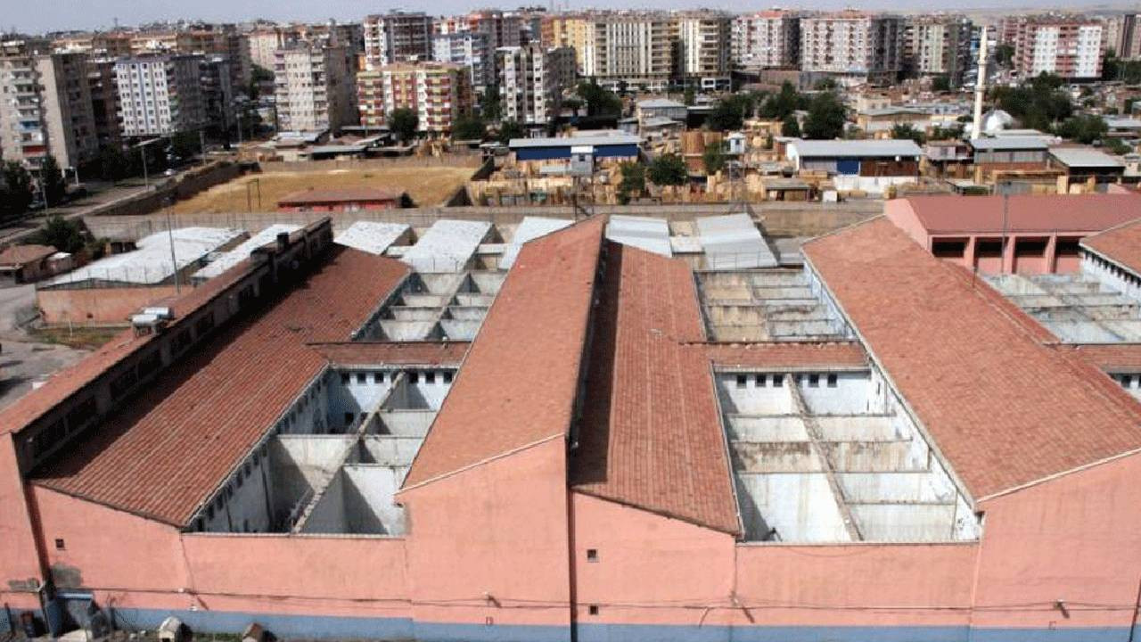 Bir dönemin kara lekesi Diyarbakır Cezaevi müzeye dönüşüyor
