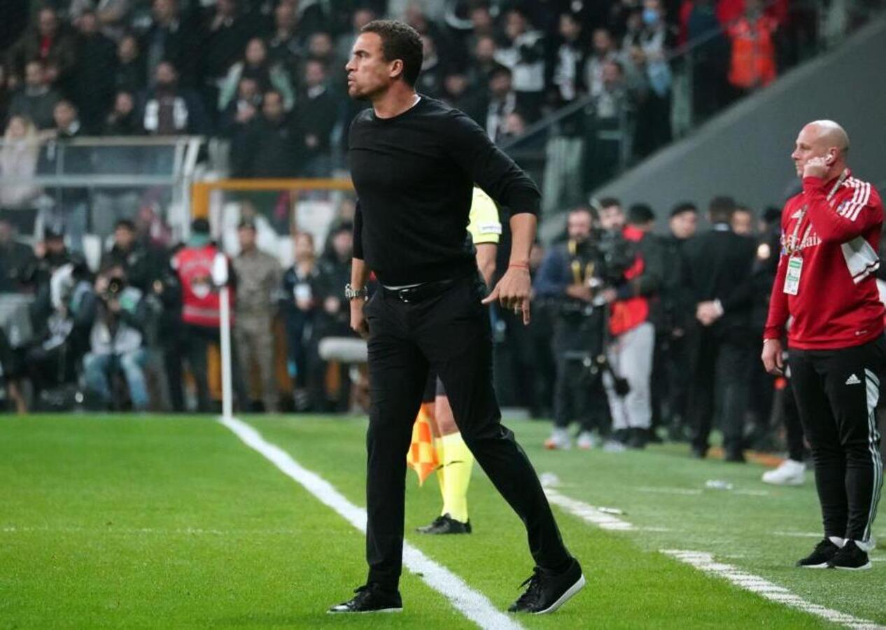 Beşiktaş taraftarından Valerien Ismael'e istifa, Sergen Yalçın'a görev çağrısı...