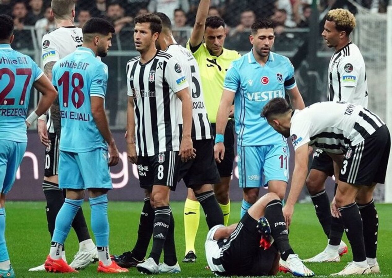 Derbi sonrası Beşiktaş'a kötü haber! 10 gün sahalardan uzak kalacak...