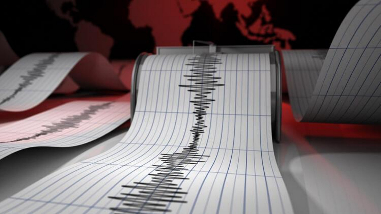 Kuşadası Körfezi'nde korkutan deprem: Çok sayıda ilde hissedildi!