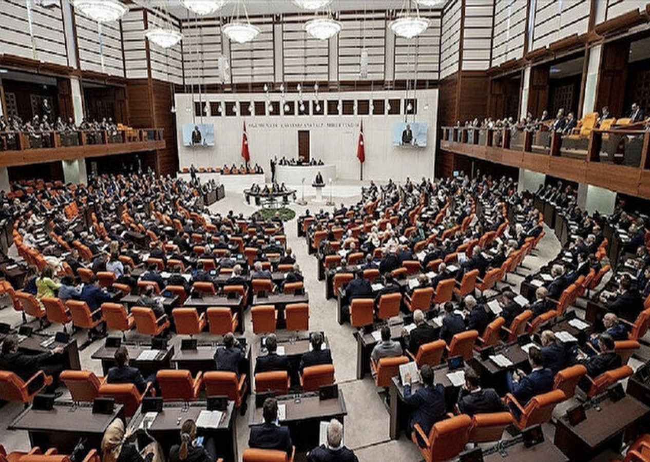 Son anketten CHP ve İYİ Parti'ye büyük şok: AK Parti hepsine fark attı