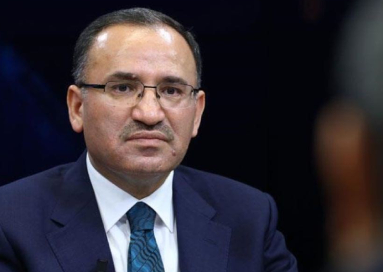 Bakan Bozdağ: Asıl kınanacak, Bakan’ın Kur’an okumasından rahatsız olandır