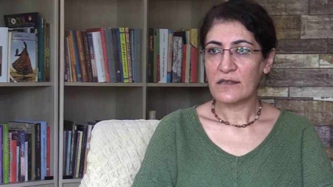 CHP gazeteci diye tanıtmıştı terörist çıktı!