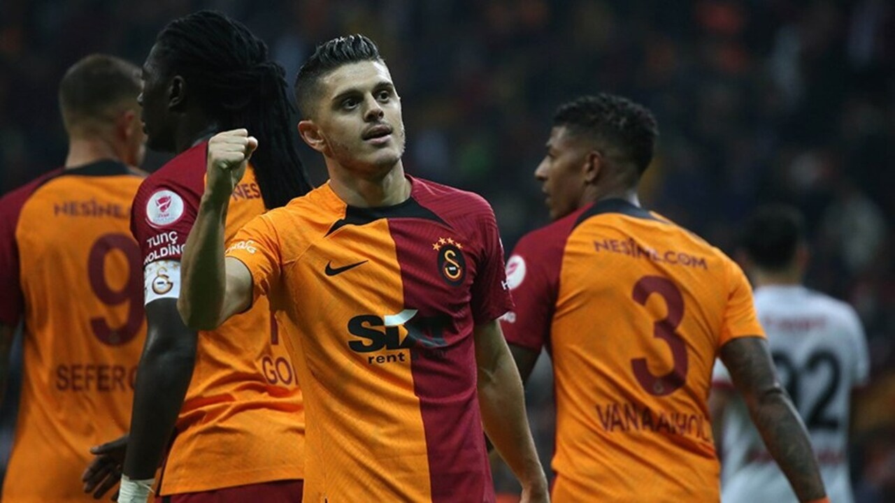 Galatasaray'da Rashica'dan maç sonu galibiyet yorumu: Daha fazlasını da yapabilirdik...