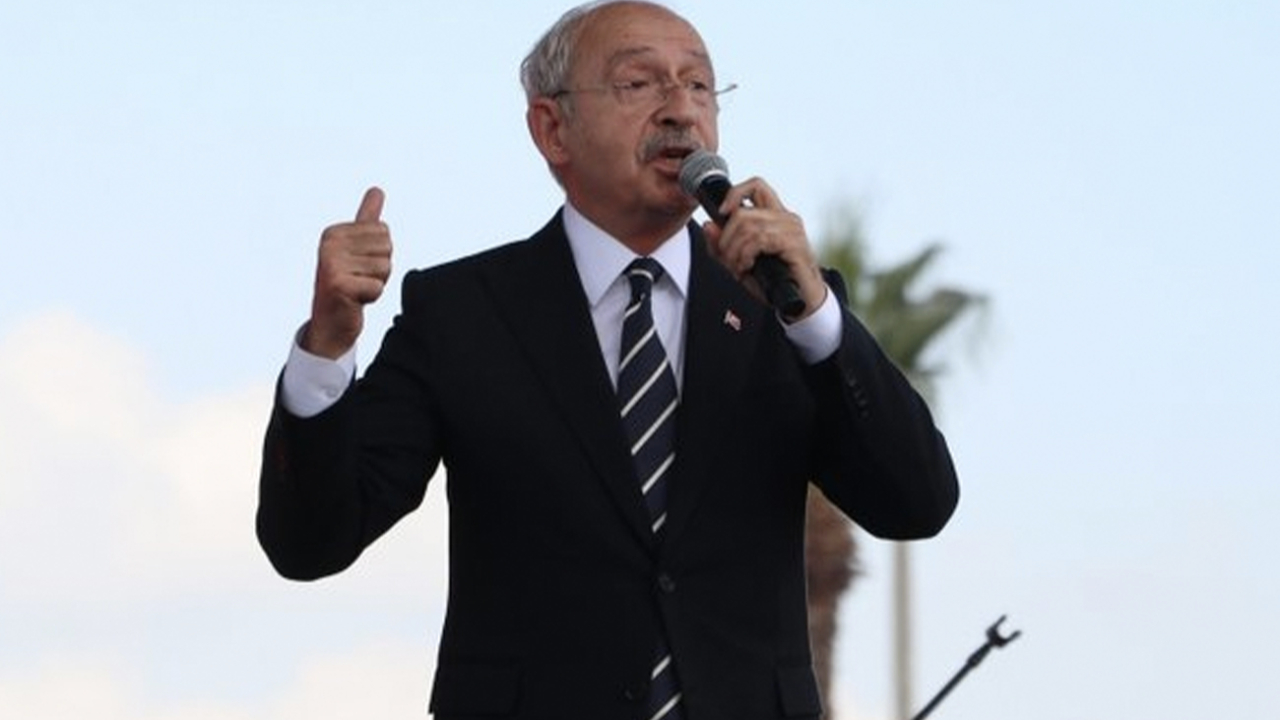 Adana'da hayali sahra hastanesi kuran CHP bu kez de bitmemiş yurdu açtı