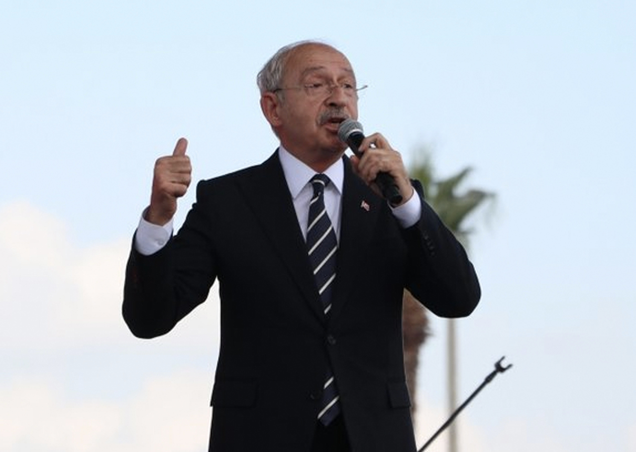 Adana'da hayali sahra hastanesi kuran CHP bu kez de bitmemiş yurdu açtı
