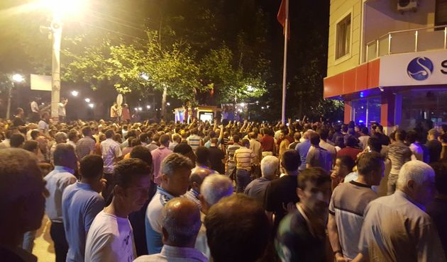 Polisi şehit edip, avukatı öldürüp intihar etti...