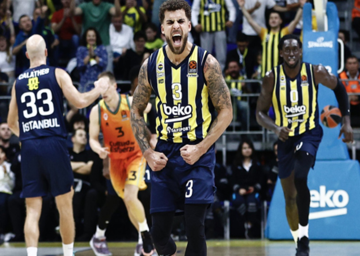 Fenerbahçe Beko EuroLeague'de Valencia'yı devirdi! Sarı-lacivertliler 4'te 4'le yola devam dedi