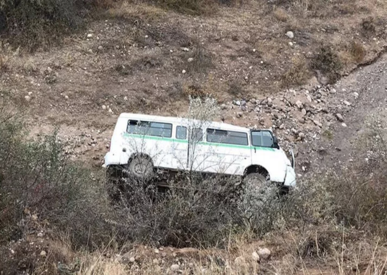 Öğrenci servisi devrildi: Çok sayıda yaralı var