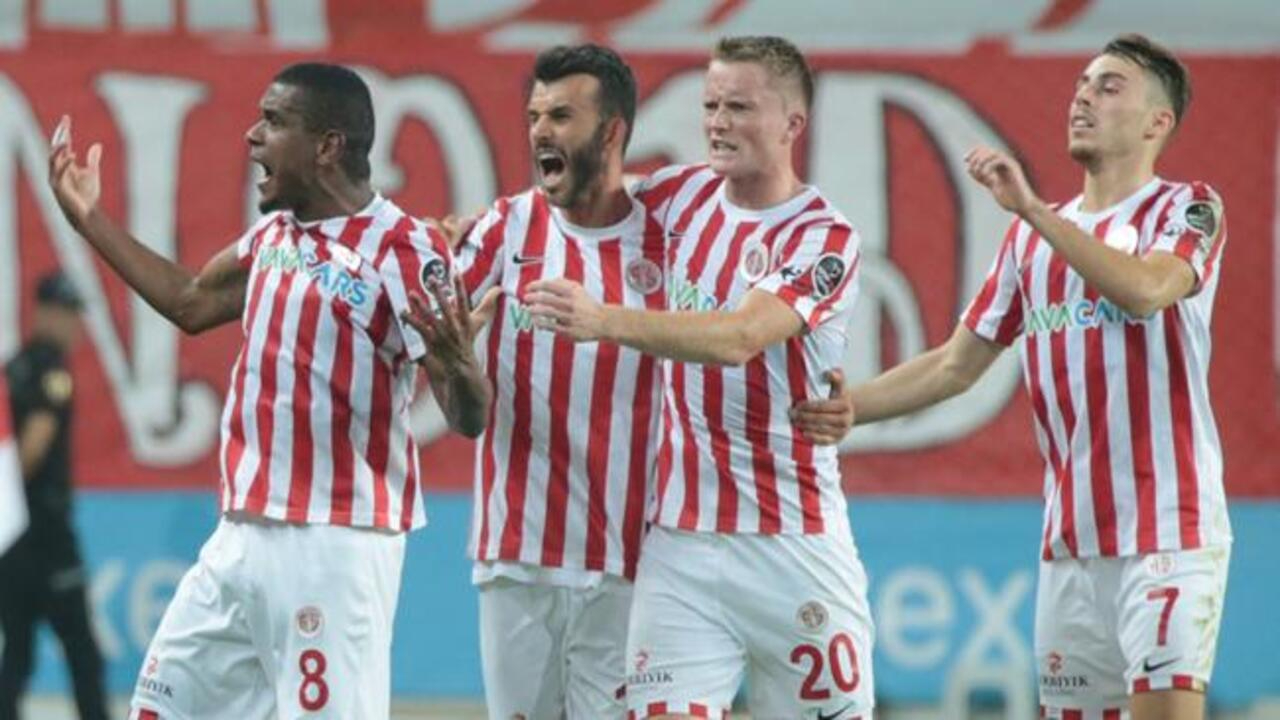 Antalyaspor 90+7'de hayat buldu! İstanbulspor'dan 3 puanı kaptı...