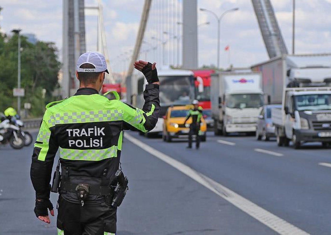 Sürücüler dikkat! İstanbul’da bazı yollar trafiğe kapatılacak…