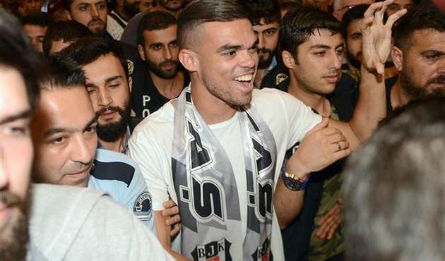 Beşiktaş'ın bomba transferi Pepe İstanbul'da!