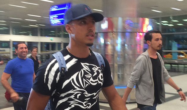 Fenerbahçe'nin yeni transferi Dirar, Türkiye'ye sessiz sedasız geldi
