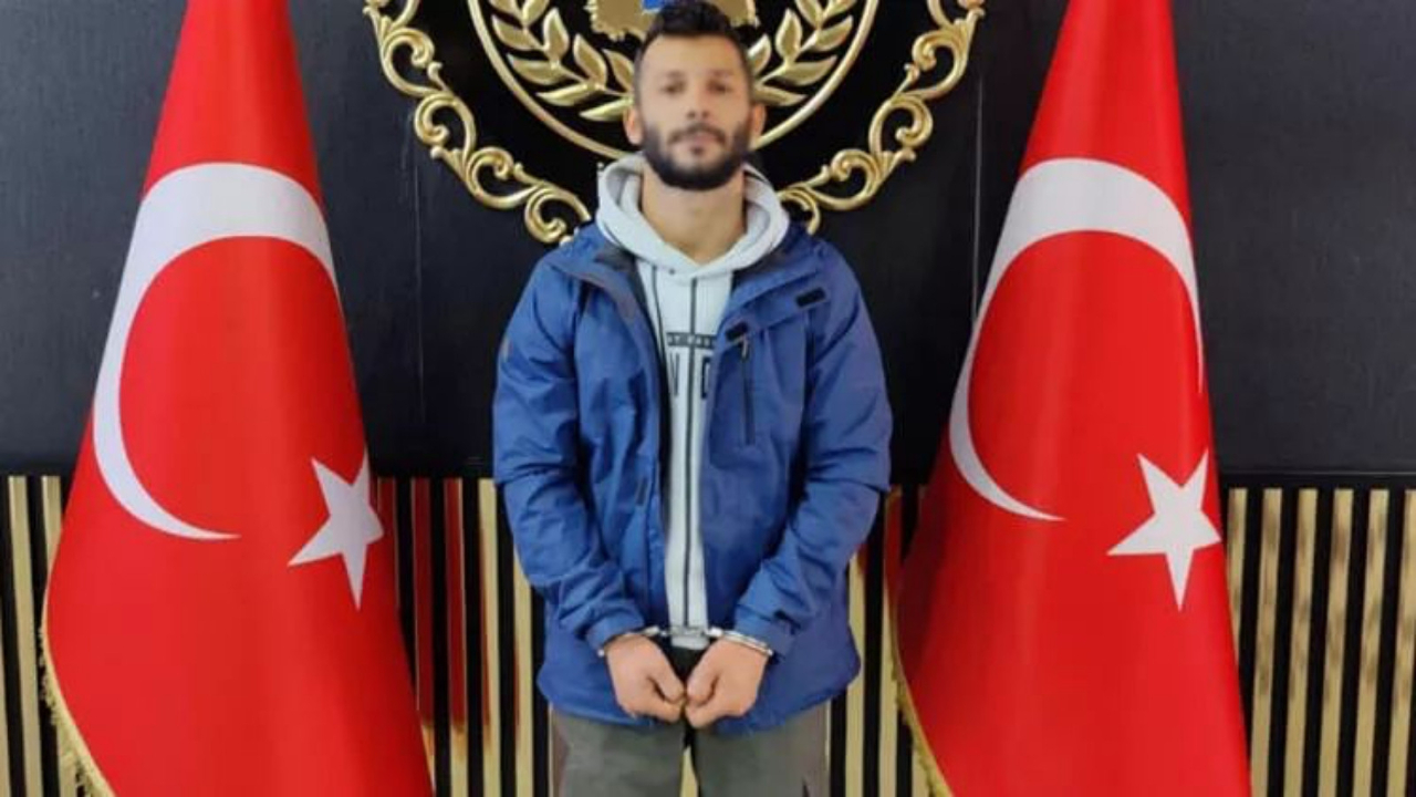 Terörist Murat Karayılan'ın talimatıyla İstanbul'a gelen terörist yakalandı! Üzerinden bakın neler çıktı...
