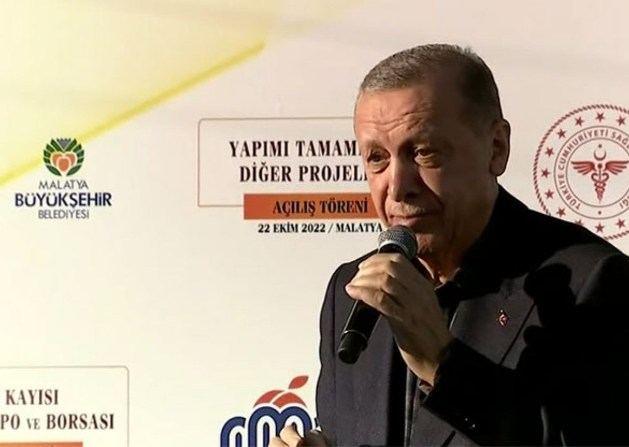 Cumhurbaşkanı Erdoğan'dan başörtüsü için referandum çağrısı! "İlk defa açıklıyorum"