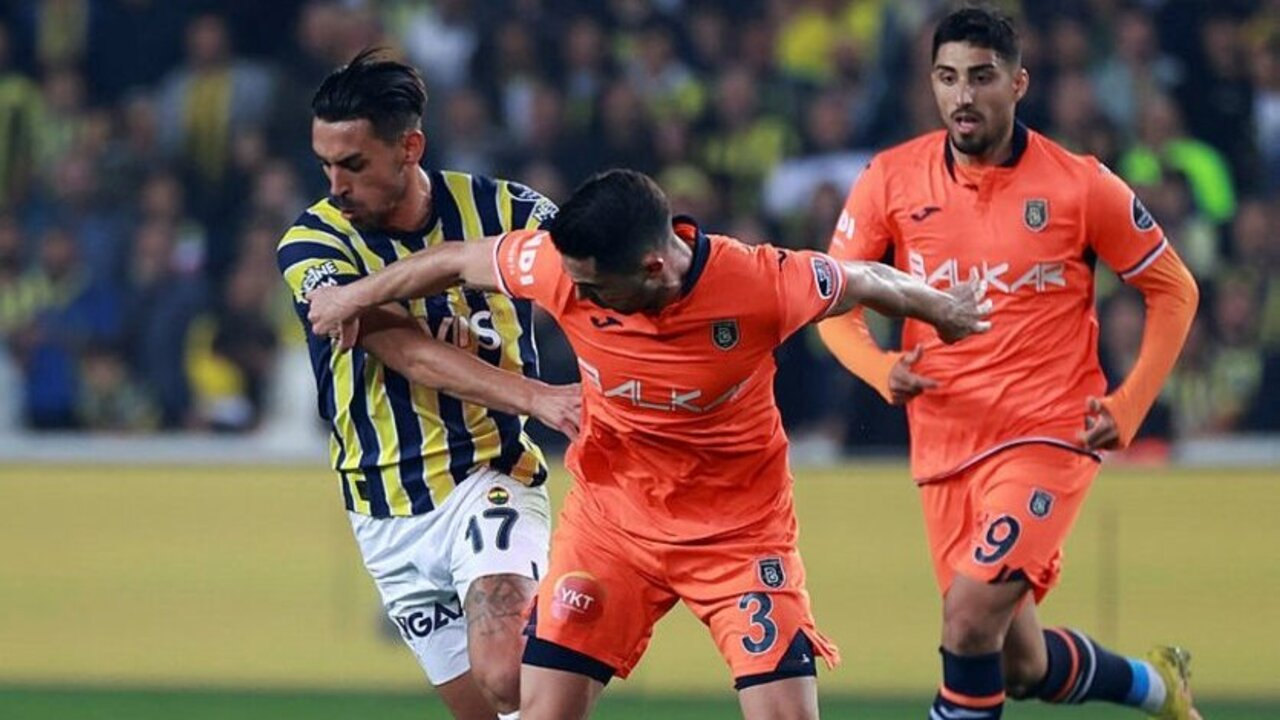 Fenerbahçe, Başakşehir karşısında penaltı bekledi! Zorbay Küçük devam dedi...