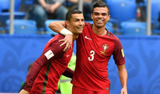 Pepe, Beşiktaş formasını giydi! İşte imza parası ve yıllık ücreti...