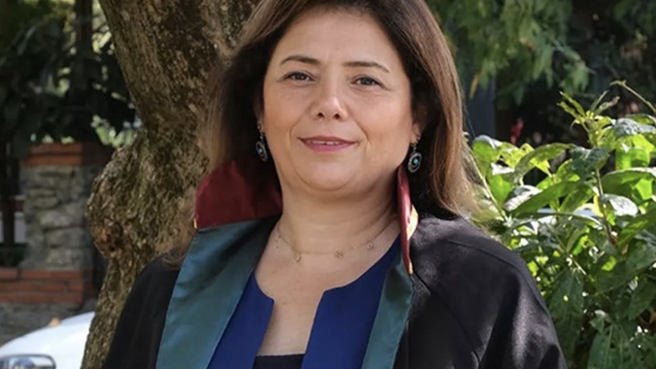 İstanbul Barosu'nun ilk kadın başkanı Filiz Saraç oldu