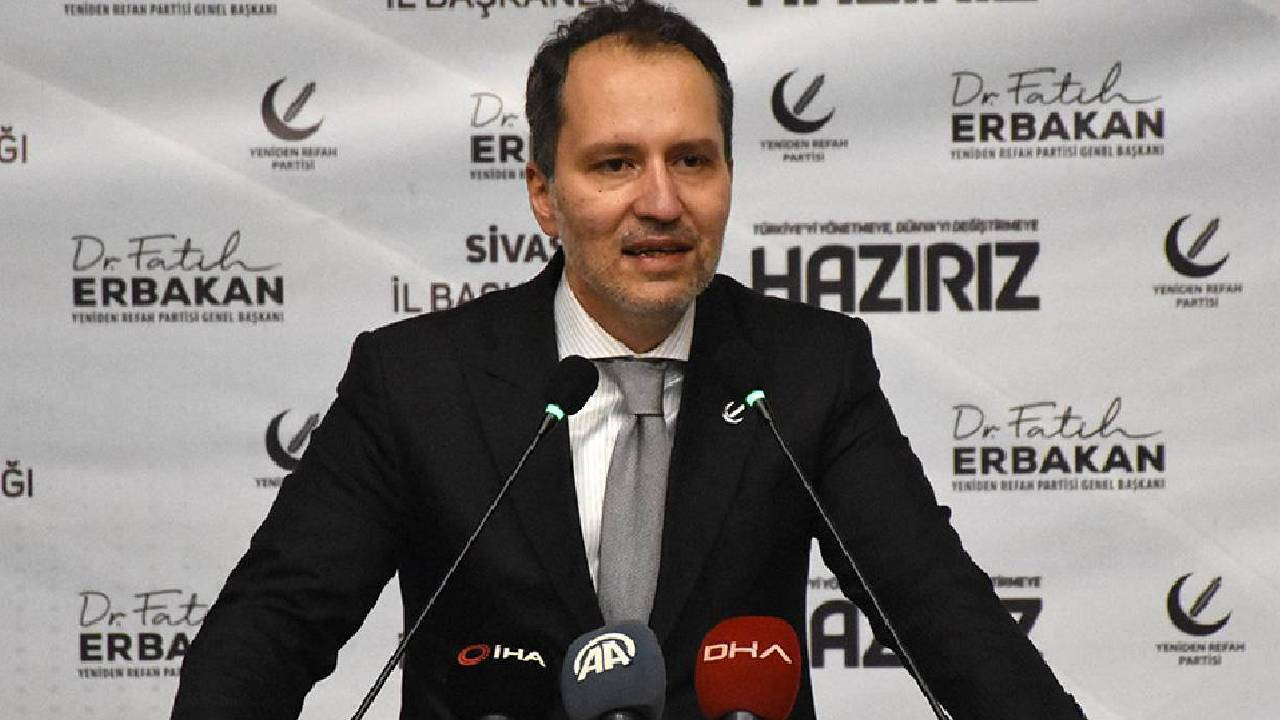 Erbakan'dan Saadet Partisi'ne tepki
