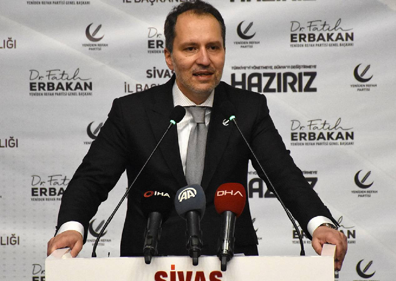 Erbakan'dan Saadet Partisi'ne tepki