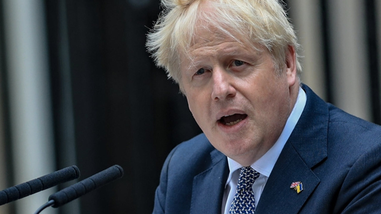 İngiltere’nin eski Başbakanı Johnson başbakanlık yarışından çekildi