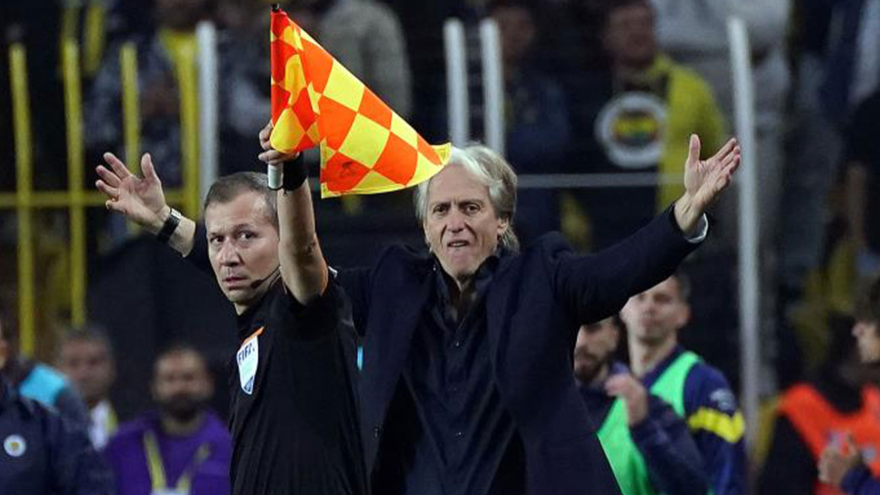 Fenerbahçe'nin ofsayt taktiğine çare yok