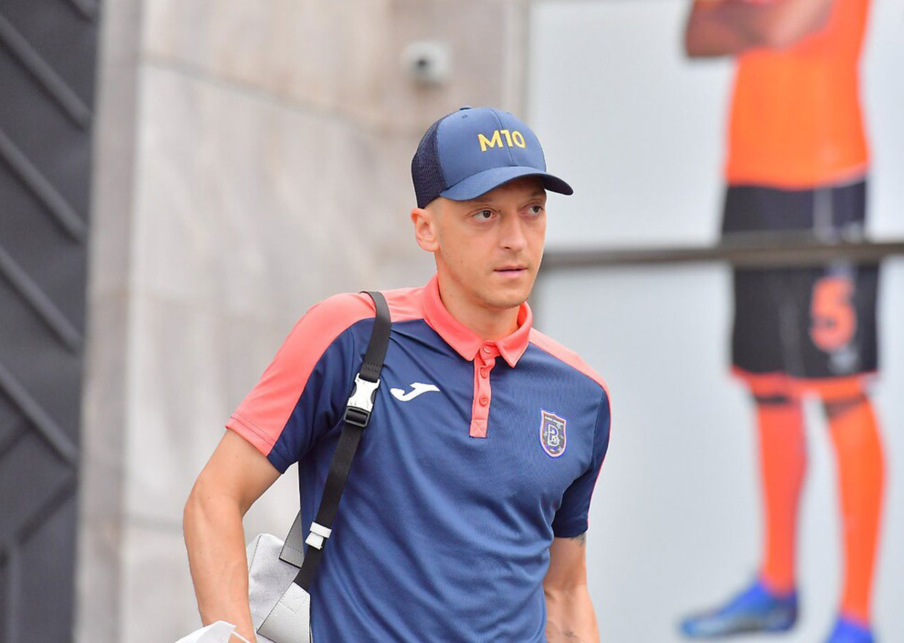 Mesut Özil'in yeni adresi açıklandı
