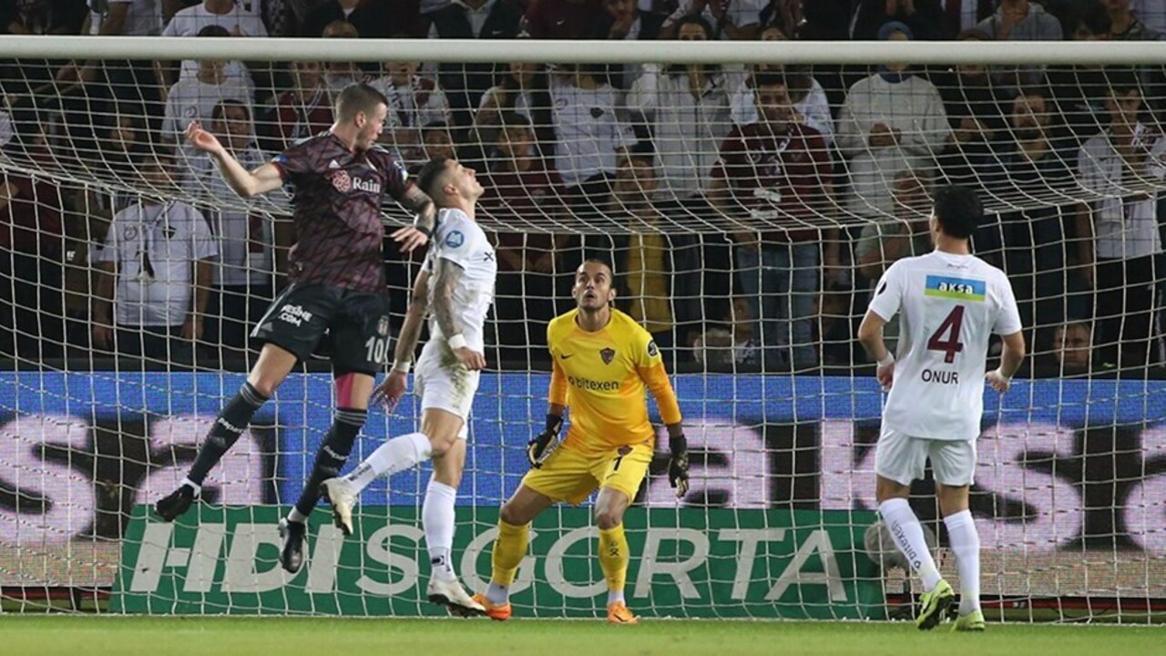 Beşiktaş'lı Weghorst'tan Hatayspor maçının ardından çok konuşulacak tepki: Bu şekilde olmaz...
