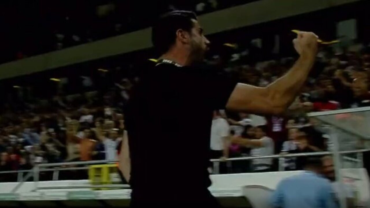Volkan Demirel'den gol sonrası kontrolsüz sevinç! Başarılı teknik adam adeta çılgına döndü...