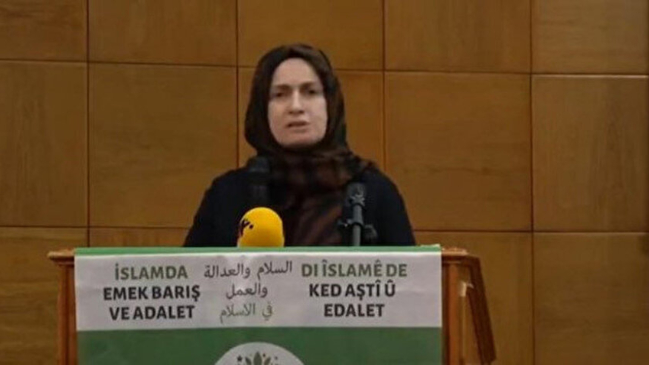 Diyanet'ten ihraç edilen Yavuz: LGBT'li kardeşimin saçının teline zarar gelse başörtümü açar yakarım