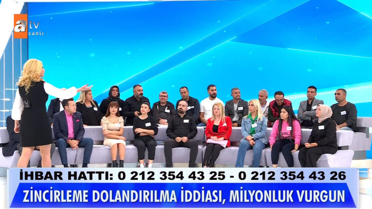 İddiaların ardı arkası kesilmiyor! Mustafa İnce tarafından dolandırılan onlarca kişi  pankartlarla Müge Anlı ile Tatlı Sert'e katıldı