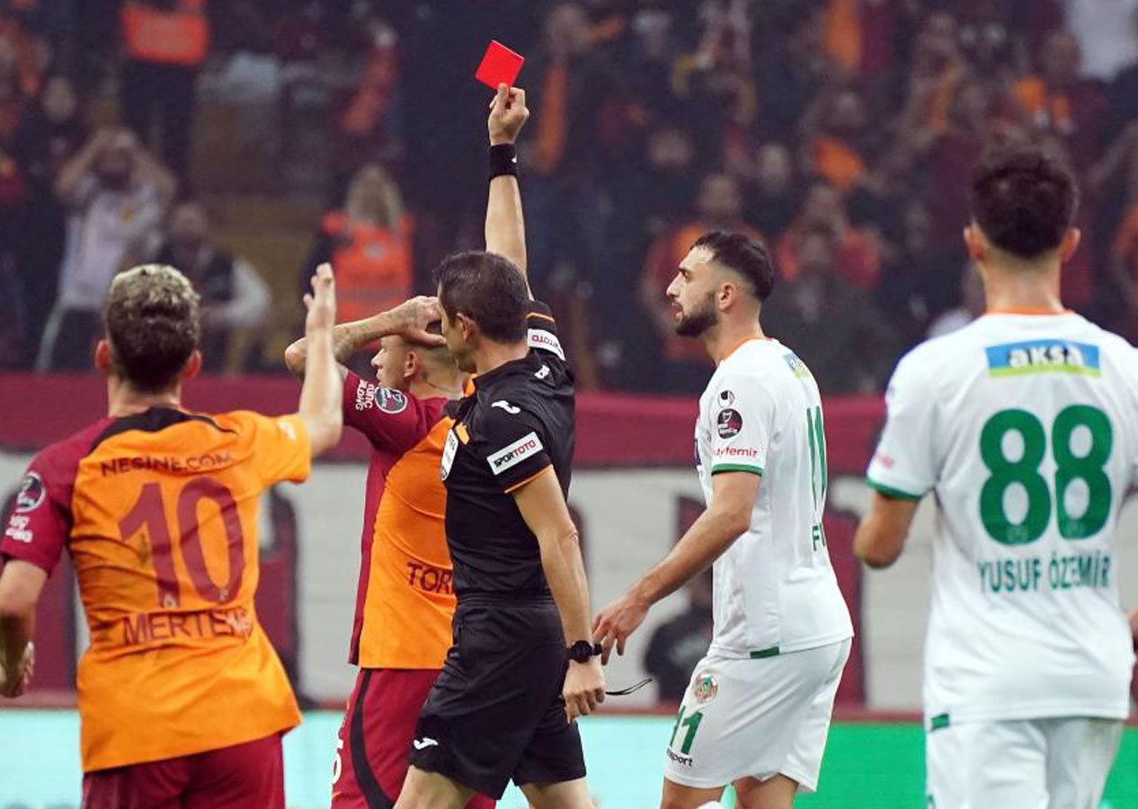 Galatasaray - Alanyaspor maçındaki VAR konuşması ortaya çıktı