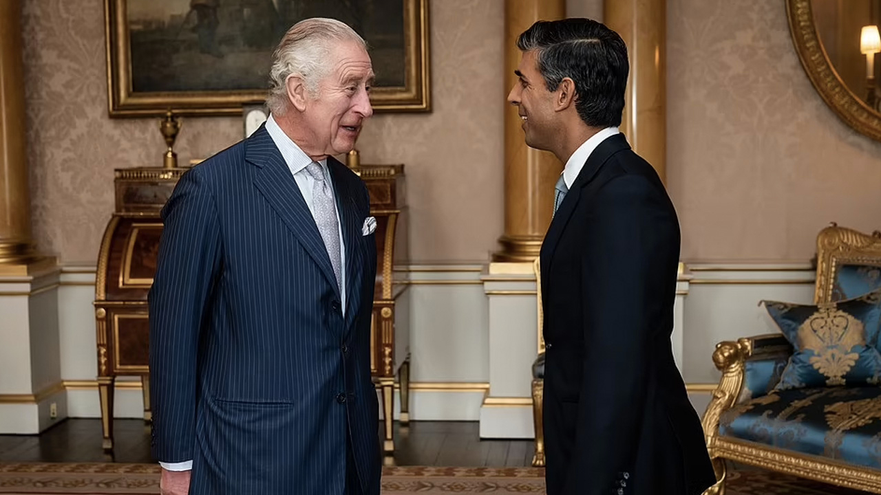 Rishi Sunak, Kral 3. Charles'tan görevi aldı: Hükümeti kuracak