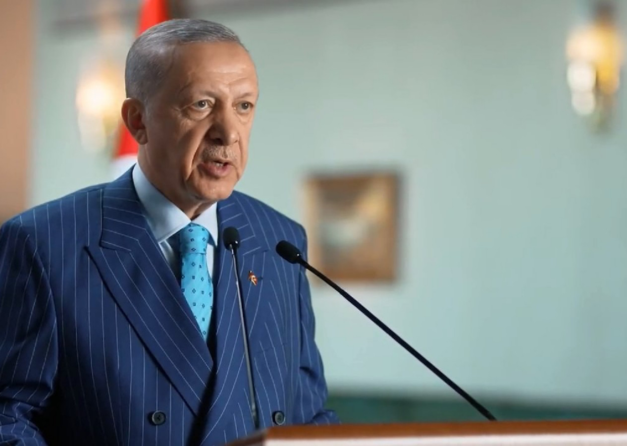 Cumhurbaşkanı Erdoğan'dan dikkat çeken mesaj: Türkiye'yi bir spor ülkesi haline getirecek adımları atmayı sürdüreceğiz!