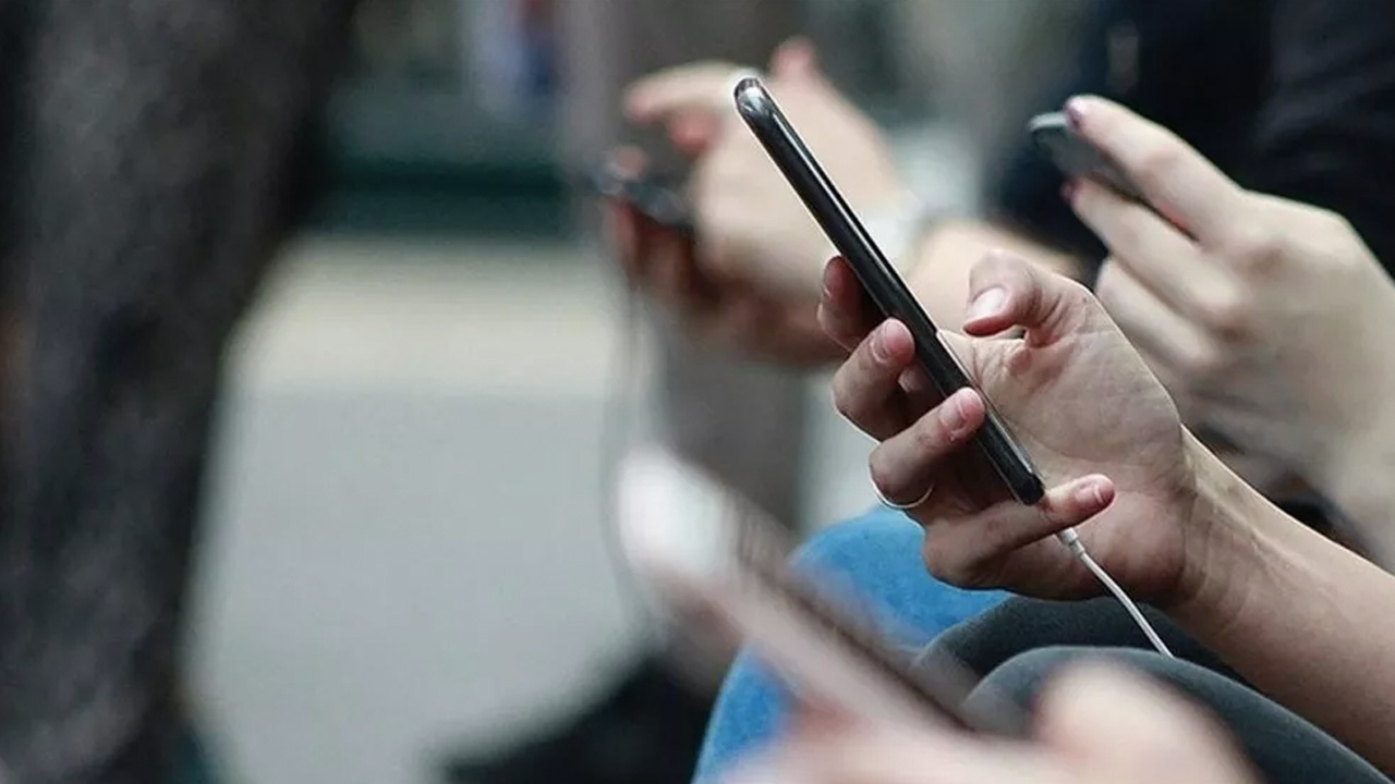 Yurt dışından cep telefonu getirtecekler dikkat: Yeni düzenleme için son 4 gün