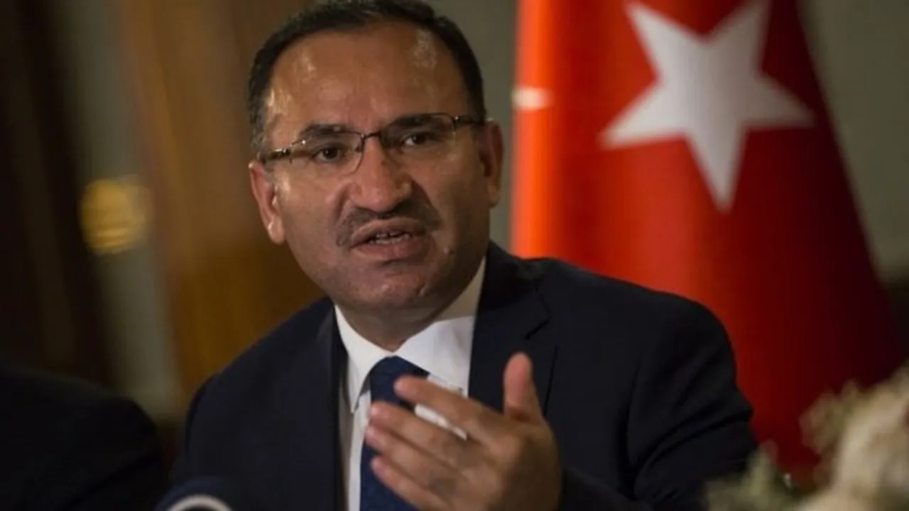 Adalet Bakanı Bozdağ’dan mahkeme salonunda terör estiren CHP’ye tepki
