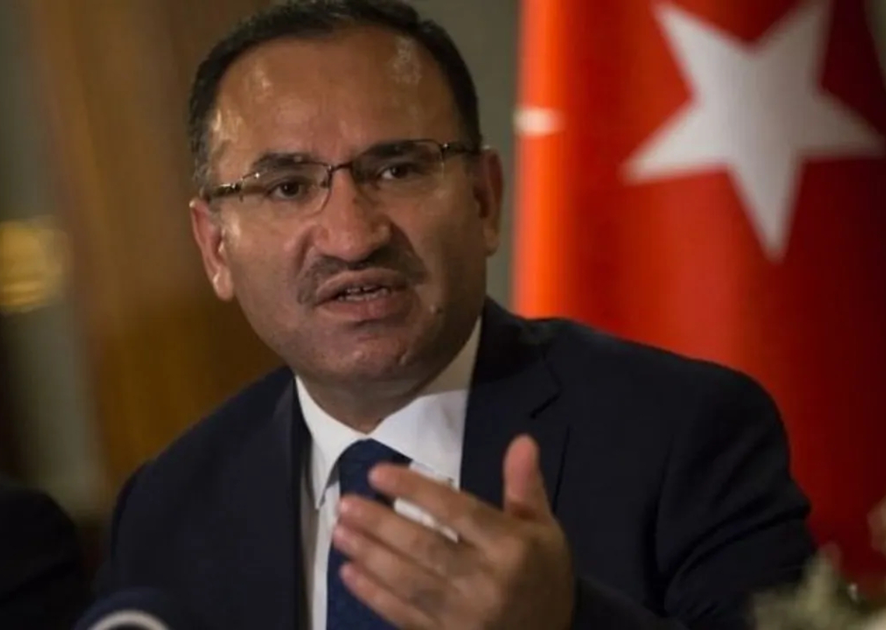 Adalet Bakanı Bozdağ’dan mahkeme salonunda terör estiren CHP’ye tepki