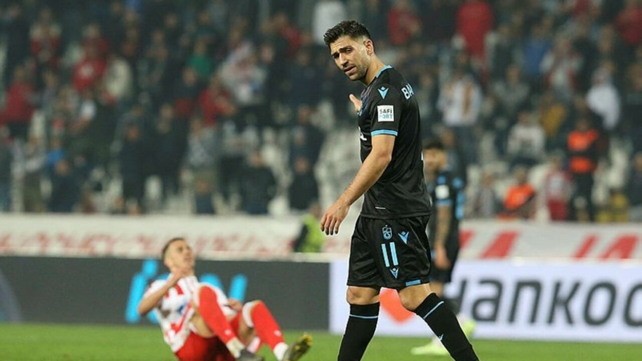 Trabzonspor'da Anastasios Bakasetas Kızılyıldız maçı sonrası konuştu: Daha iyi bir takımız ama...