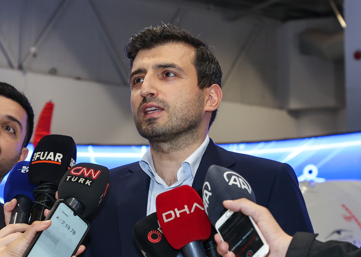 Bayraktar: AKINCI için 5 ülkeyle imzalar atıldı