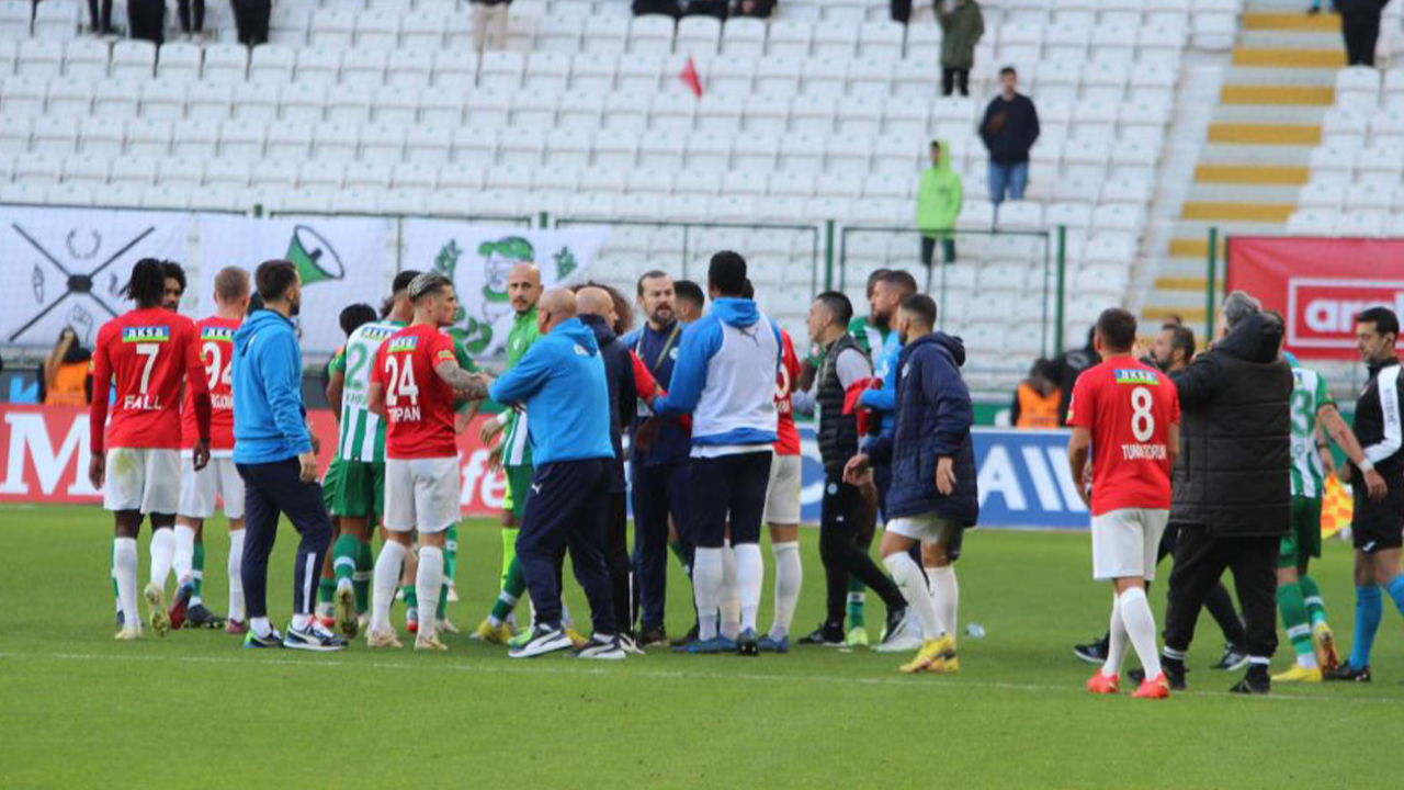 Konyaspor - Kasımpaşa maçında tartışma çıktı