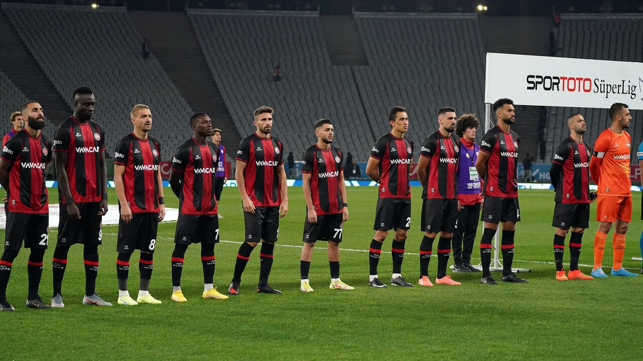 Andrea Pirlo'dan ilk 11'de 3 kritik değişiklik...