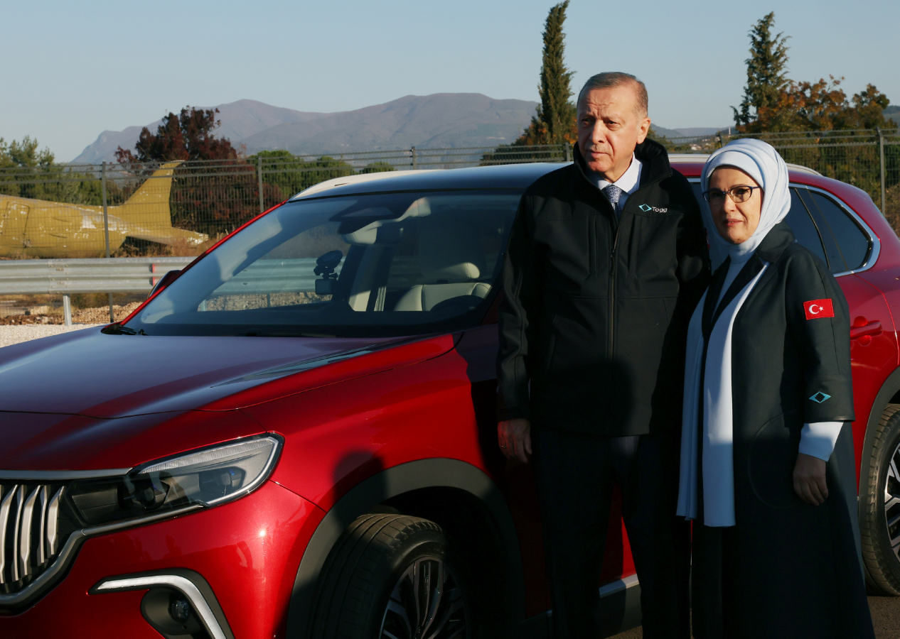 Cumhurbaşkanı Erdoğan ‘refikam karar verir’ demişti! Emine Erdoğan tercihini yaptı!