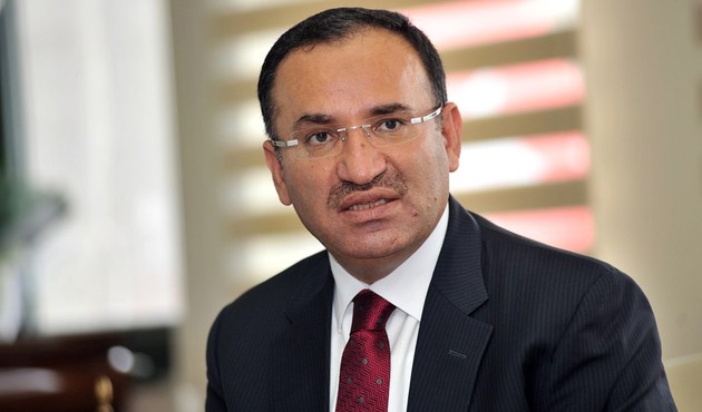 Bozdağ: FETÖ lideri Humeyni gibi Pensilvanya'dan Türkiye'ye dönecekti...
