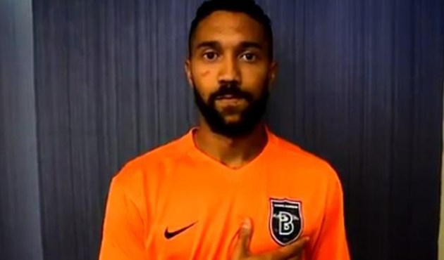 Gael Clichy resmen Başakşehir'de...