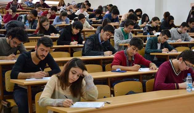 Milli Eğitim Bakanlığı'ndan devamsızlık sorunu olan üniversite adaylarına müjde!