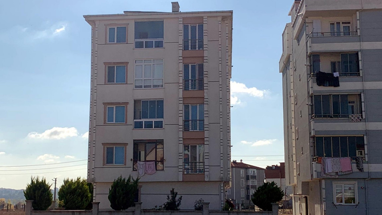 Bu magandalık son bulsun! Anne ve 1 yaşındaki bebeği evlerinin balkonunda vuruldu...
