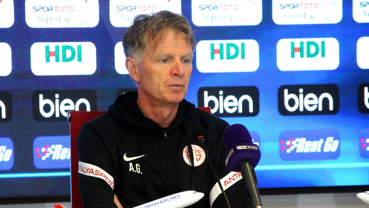 Antalyaspor Teknik Sorumlusu Groenendijk Sivasspor galibiyeti sonrası konuştu: Müthiş bir duruş sergiledik...