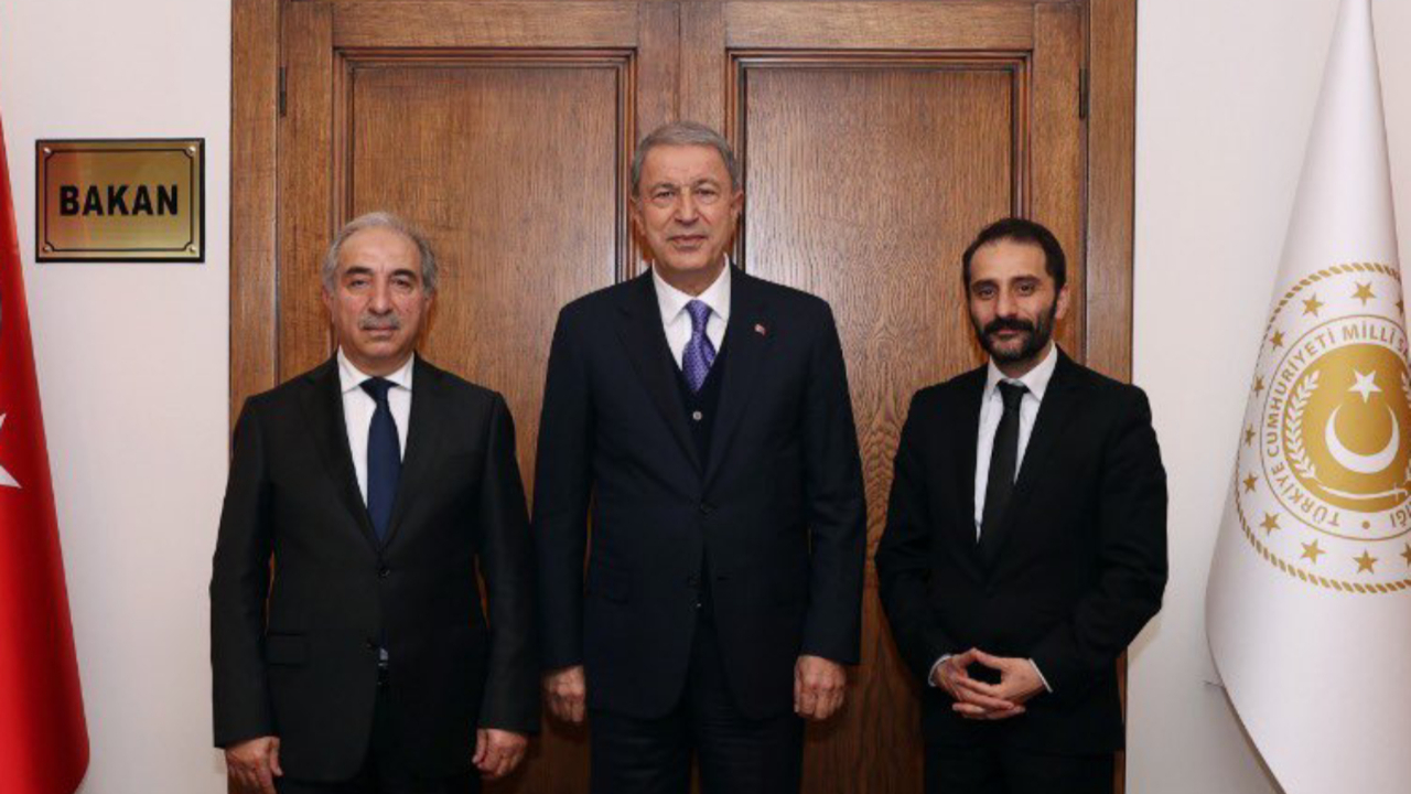 Bakan Akar, Burak Haktanır ile görüştü