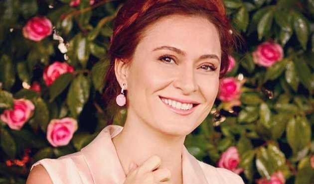 Ceyda Düvenci oğlunun fotoğrafını paylaştı ve duygusal satırlar yazdı!