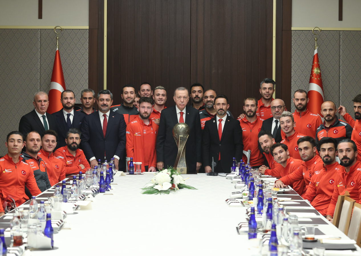 Cumhurbaşkanı Erdoğan, Ampute Futbol Milli Takımını kabul etti